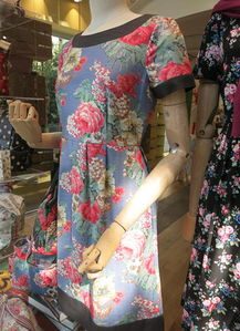 日常穿搭與生活美學 精選女裝品牌與日用百貨購物指南